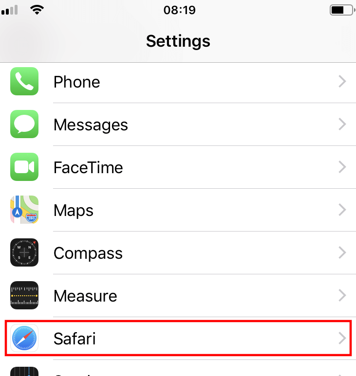 Safari entry in the iOS “Settings” menu