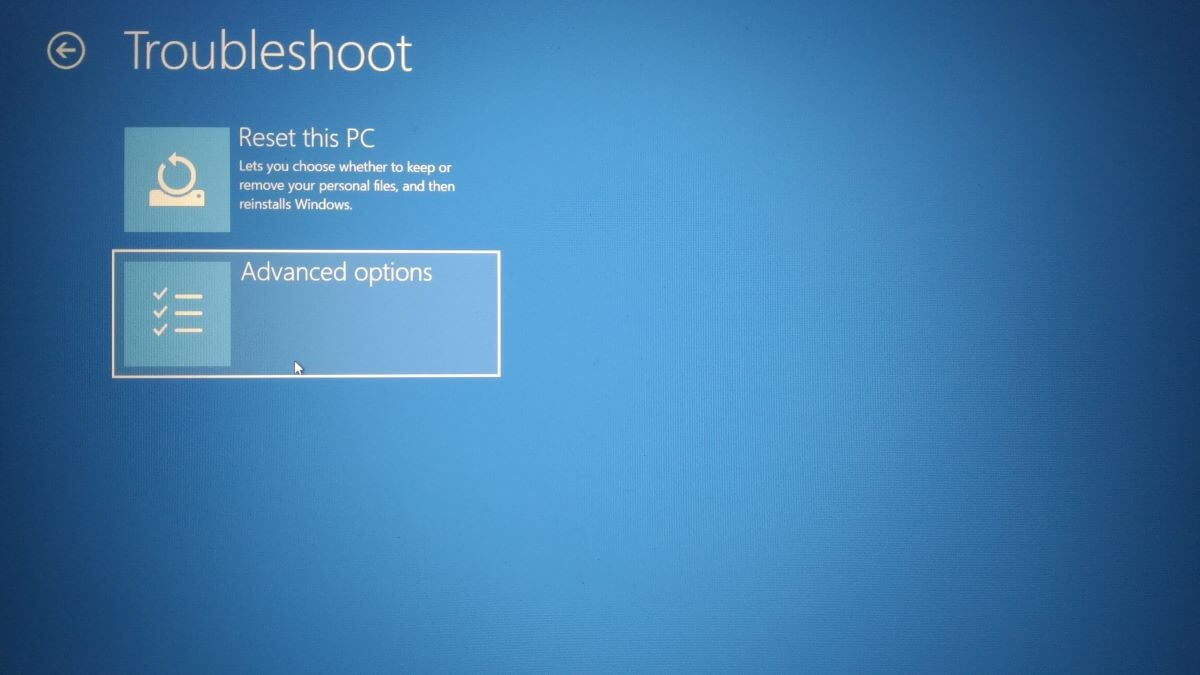 Windows 10 UEFI screenshot – troubleshooting