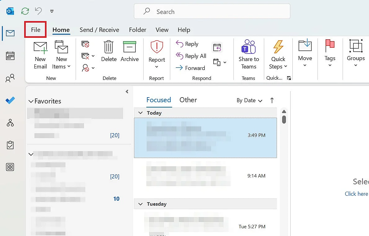 Image: Click on the “File” tab to set your out-of-office notice