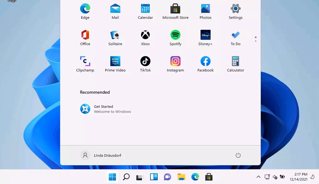 Image: Windows 11 with launched start-up menu