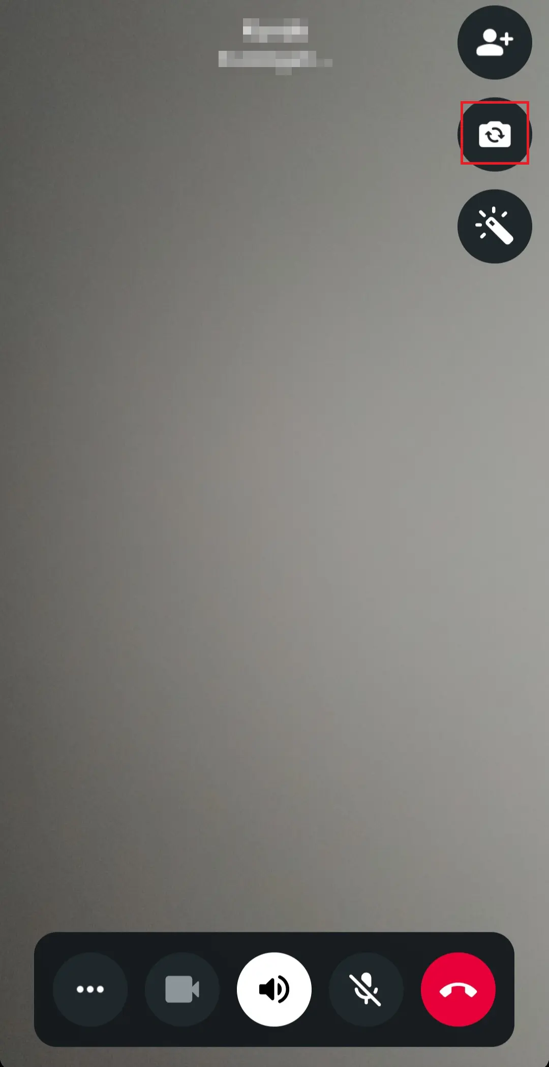 Image: WhatsApp: Symbol to switch the camera