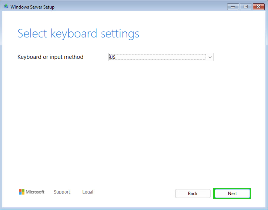 The keyboard settings screen of the Windows Server Setup application with the Next button highlighted.
